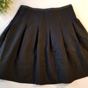 GAP Black Pleated Skirt